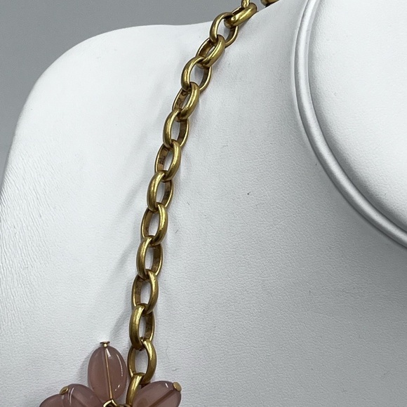 J.Crew Blossom Bauble Statement
Cluster Dark Mauve Neutral Necklace
- NWT - Picture 6 of 11
